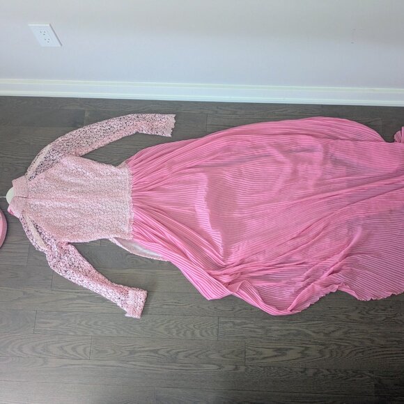 Vietnamese Dress - Ao Dai XS - Picture 2 of 2